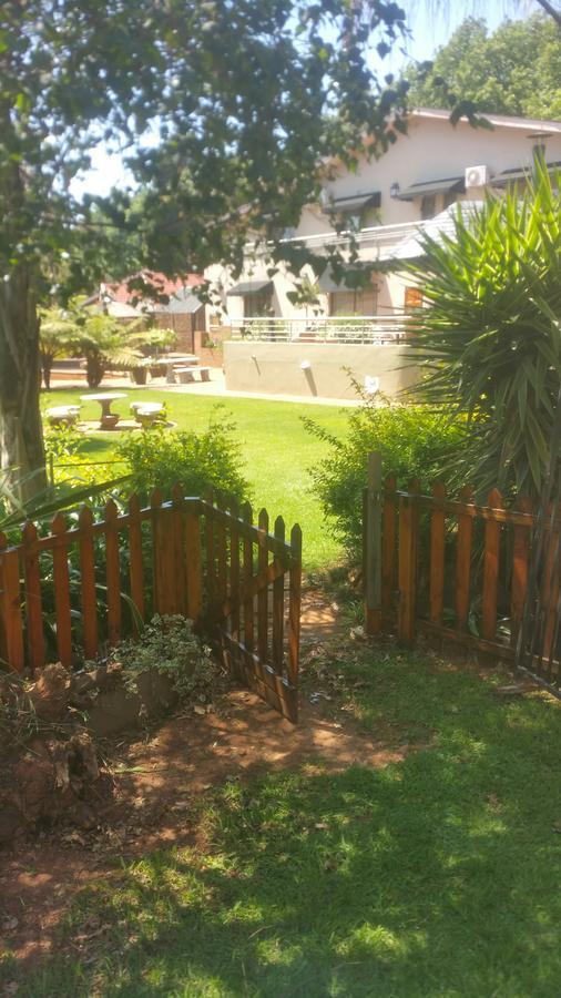 125 On Van Buuren Road Guest House Johannesburg Exterior photo